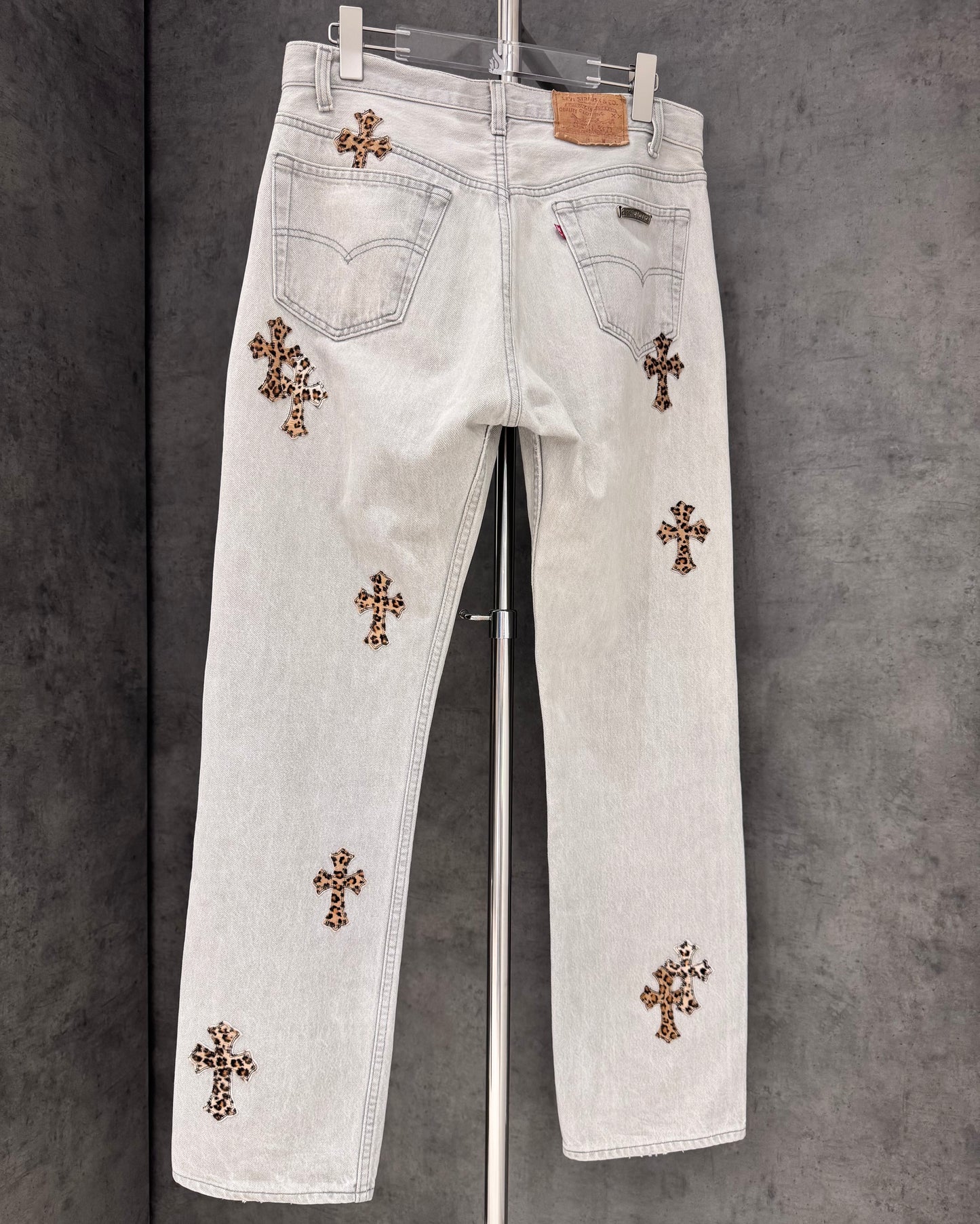 Chrome Hearts Levi’s 501 Leopard Cross Patch Jeans 牛仔褲
