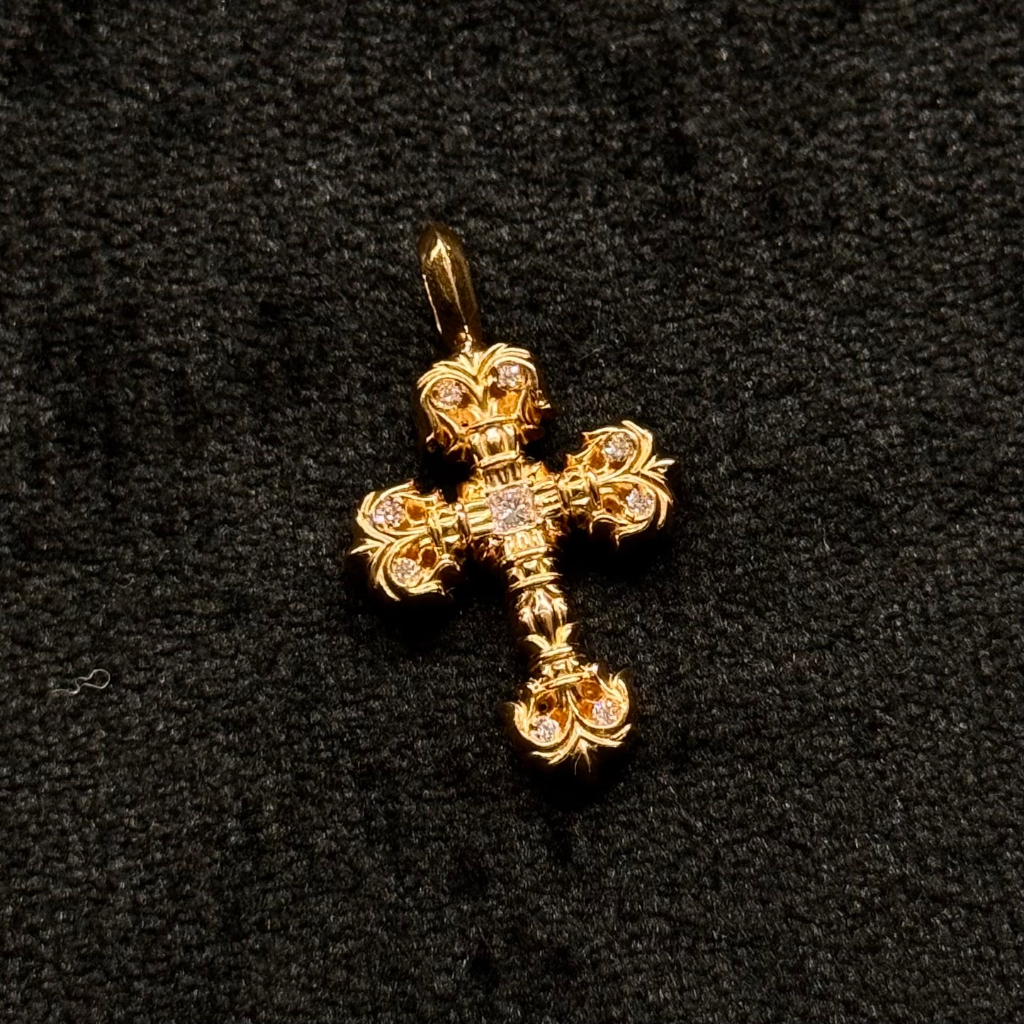 Chrome Hearts Filigree 22K Gold Pendant 9鑽火焰十字 吊墜