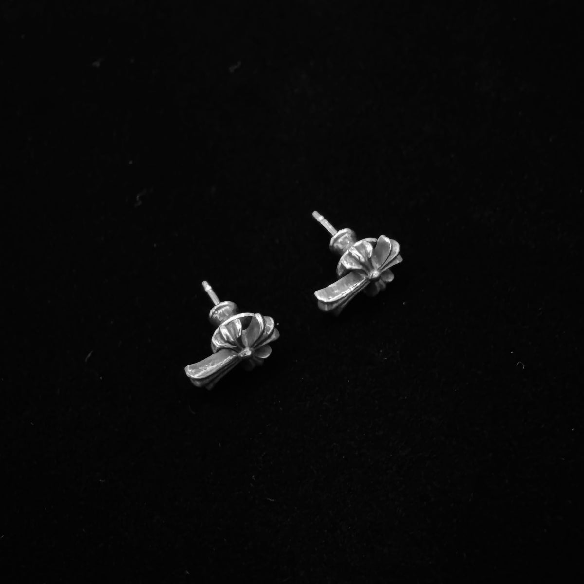 Chrome Hearts Cross Stud Earrings 單支耳環