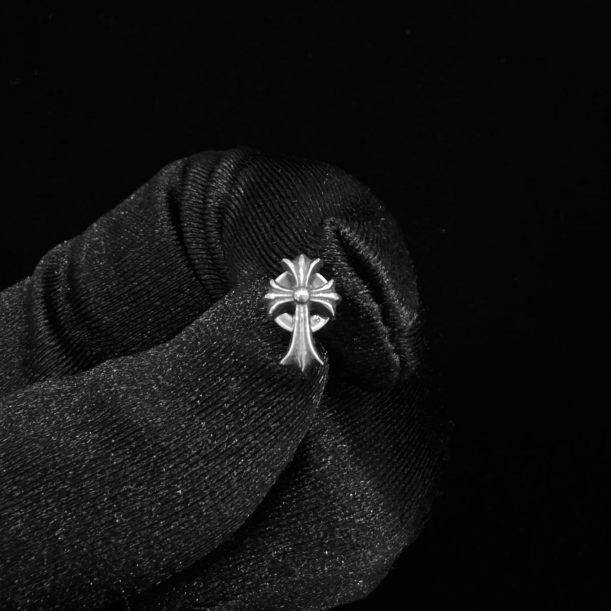 Chrome Hearts Cross Stud Earrings 單支耳環