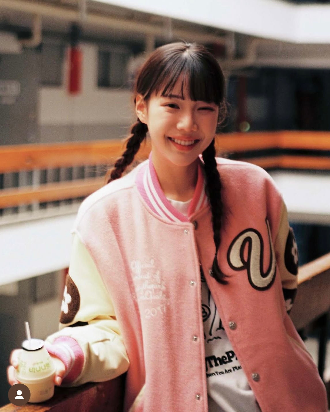 VANDYTHEPINK Sundae Varsity Jacket 棒球外套