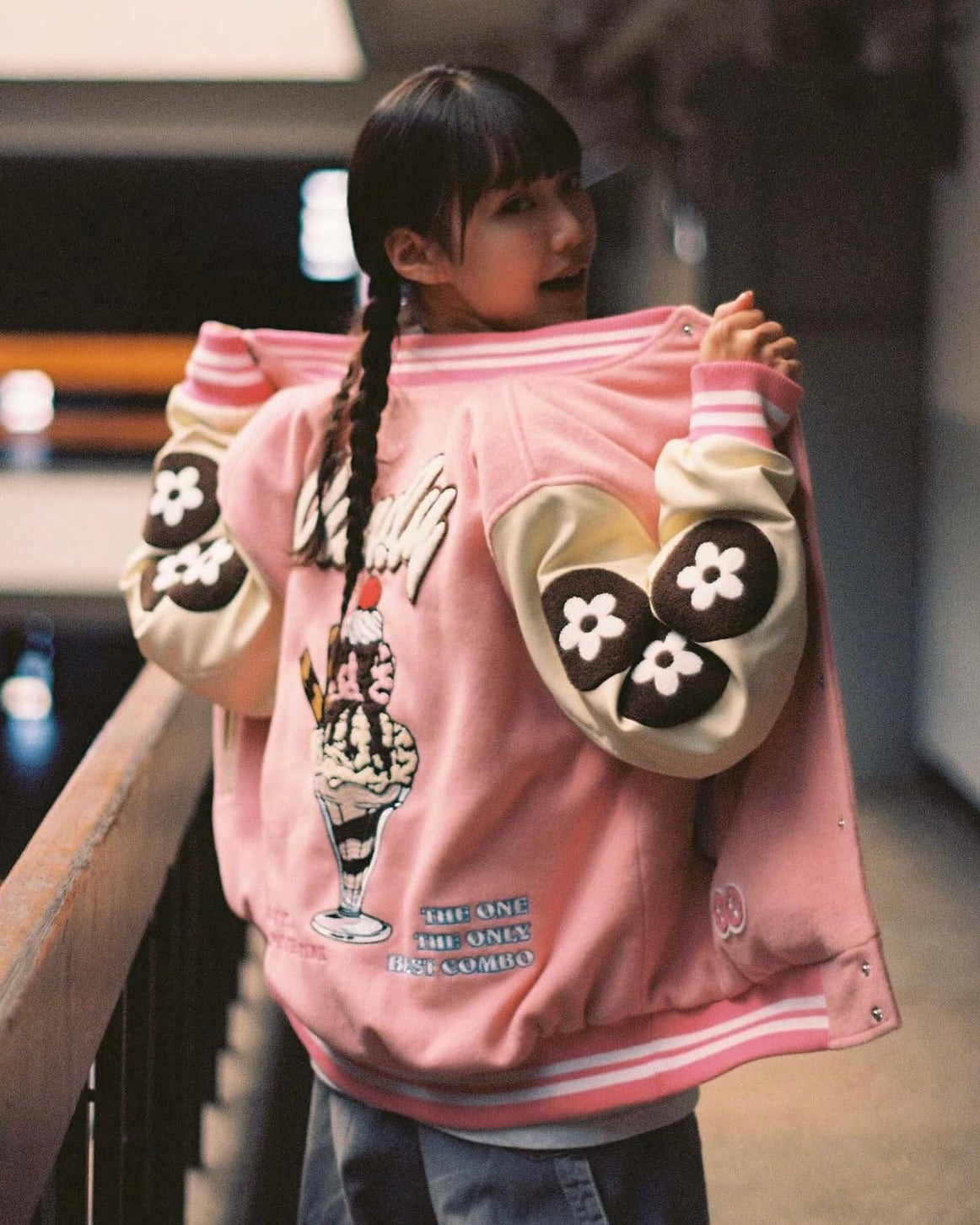 VANDYTHEPINK Sundae Varsity Jacket 棒球外套