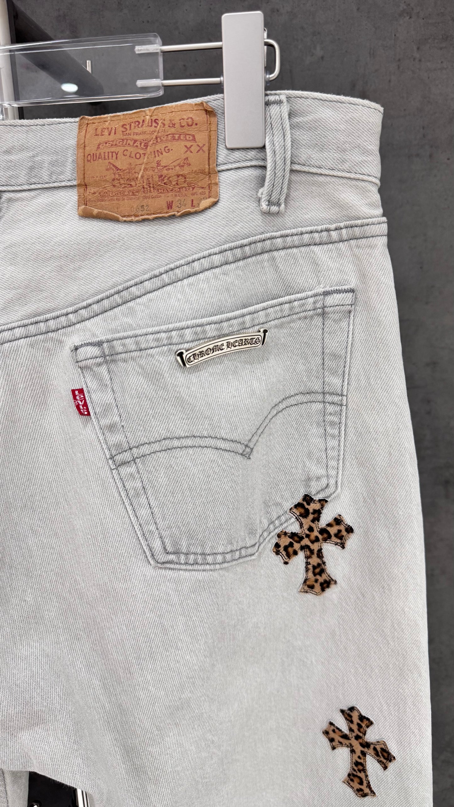Chrome Hearts Levi’s 501 Leopard Cross Patch Jeans 牛仔褲
