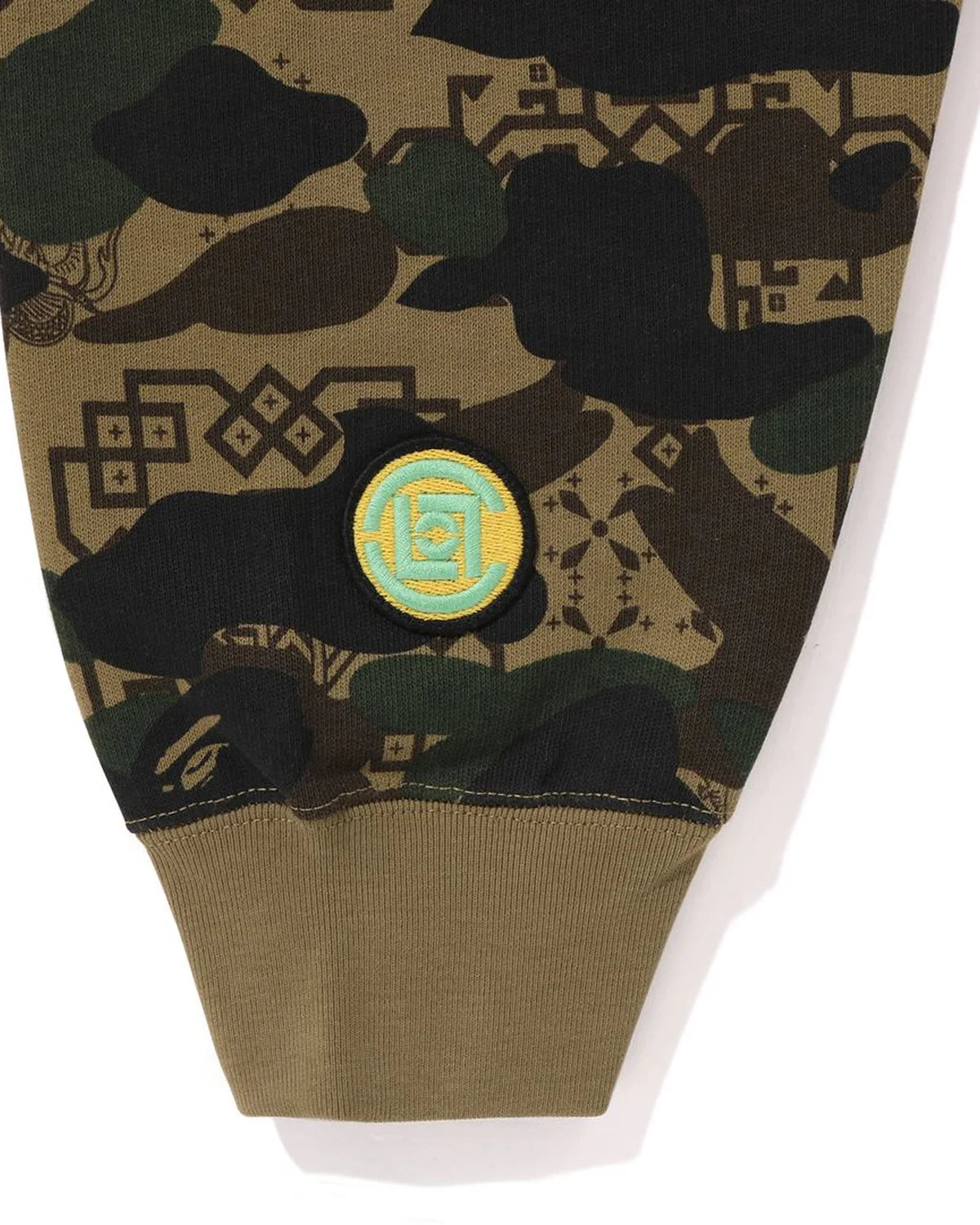 Bape CLOT Camo Shark Relaxed Zip Hoodie 鯊魚外套