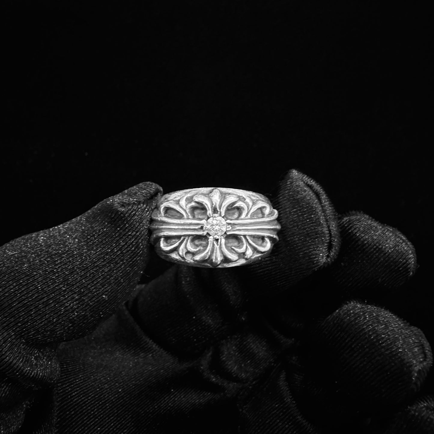 Chrome Hearts Floral Cross Ring With Diamonds 戒指