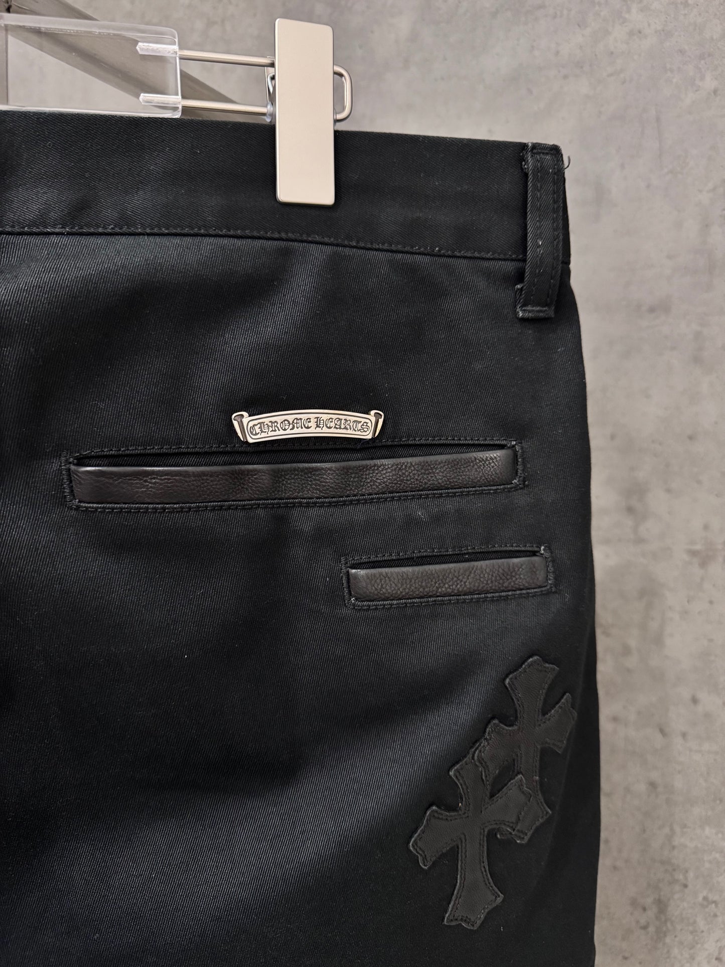 Chrome Hearts Flood Camo & Black Cross Patch Chino Pants 工作褲
