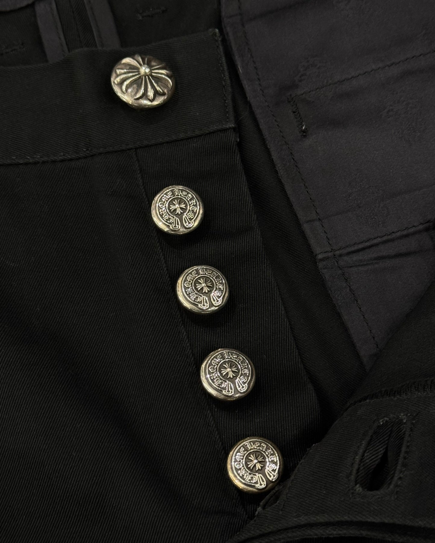 Chrome Hearts Flood Camo & Black Cross Patch Chino Pants 工作褲