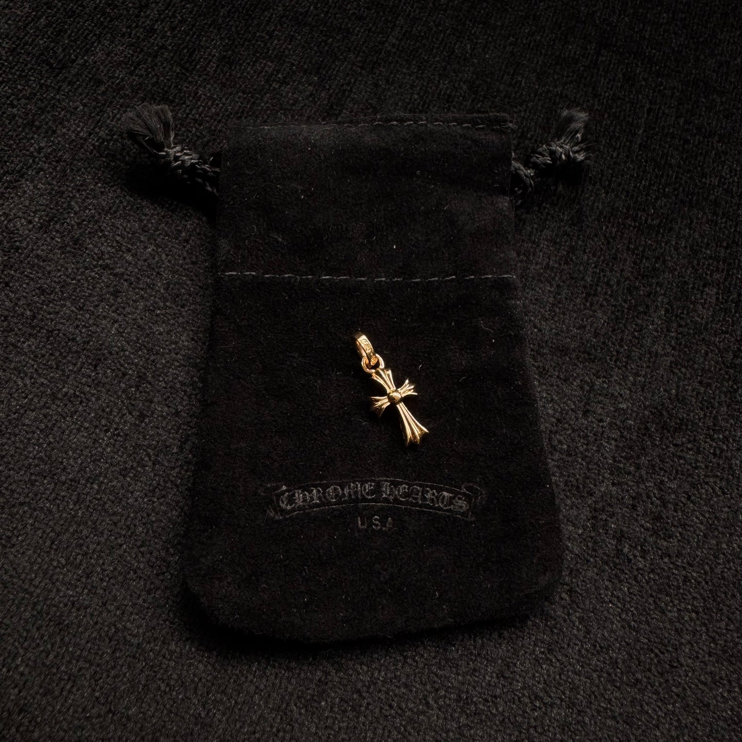 Chrome Hearts Cross 22K Gold Baby Fat 藍寶石 吊墜