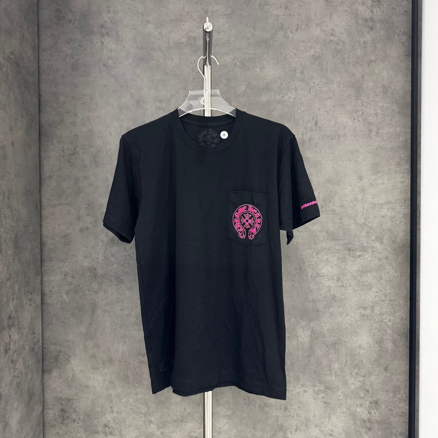 Chrome Hearts Pink Horseshoe Pocket Tee 短T