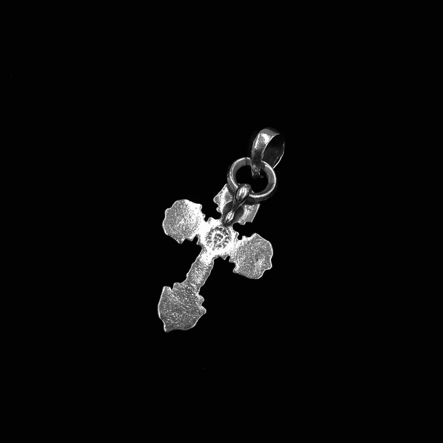 Chrome Hearts Filigree With Bale Pendant 中號火焰十字吊墜
