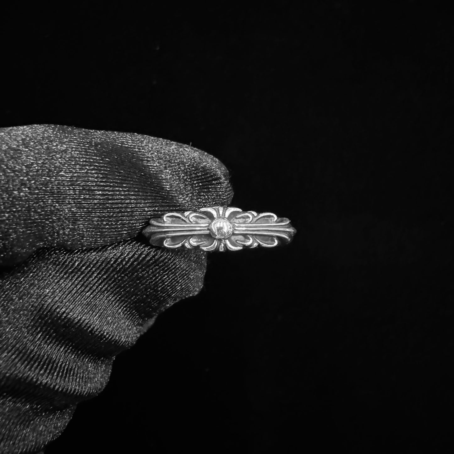 Chrome Hearts Baby Floral Cross Ring 戒指