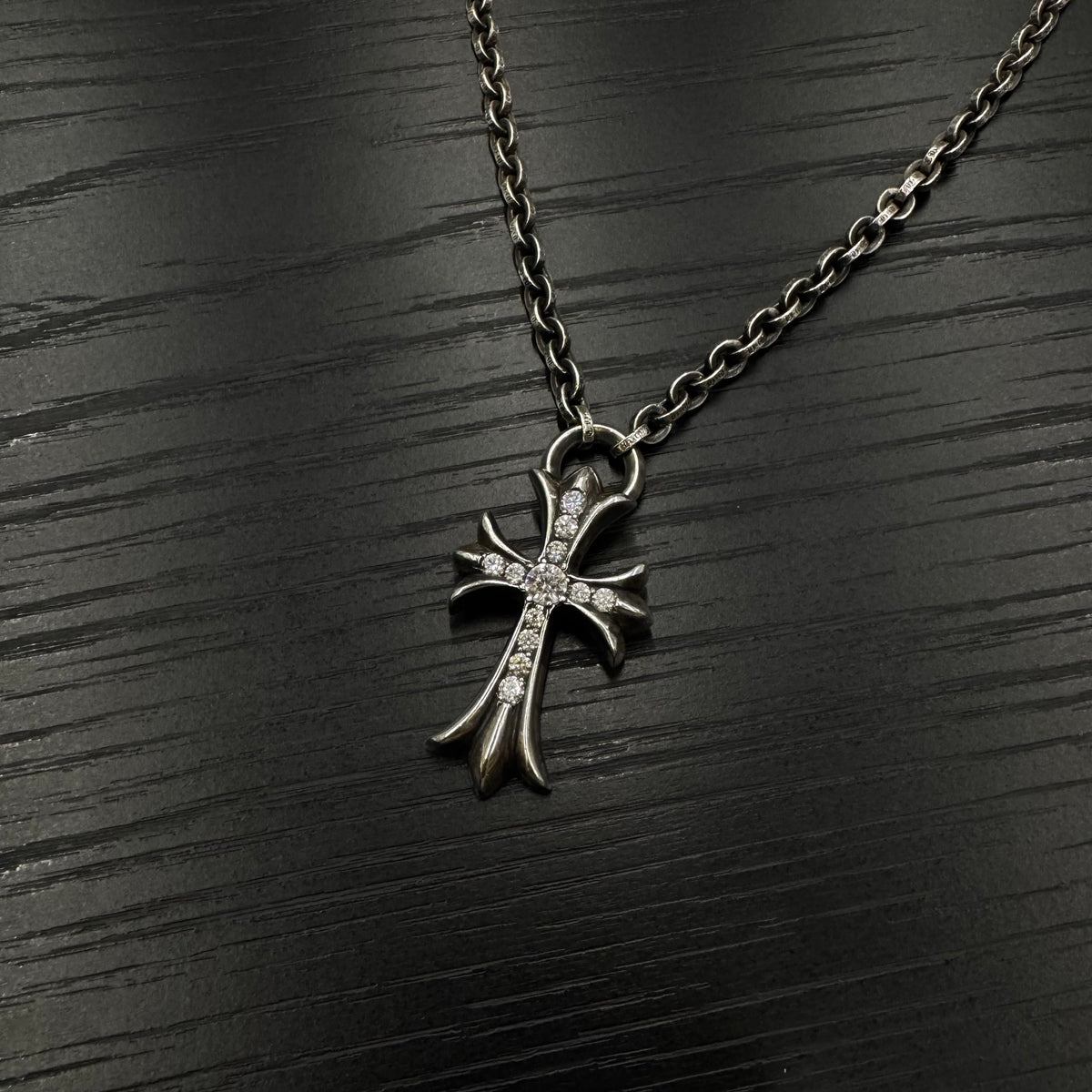 Chrome Hearts Paper Chain Small Cross With Diamonds 一體鏈