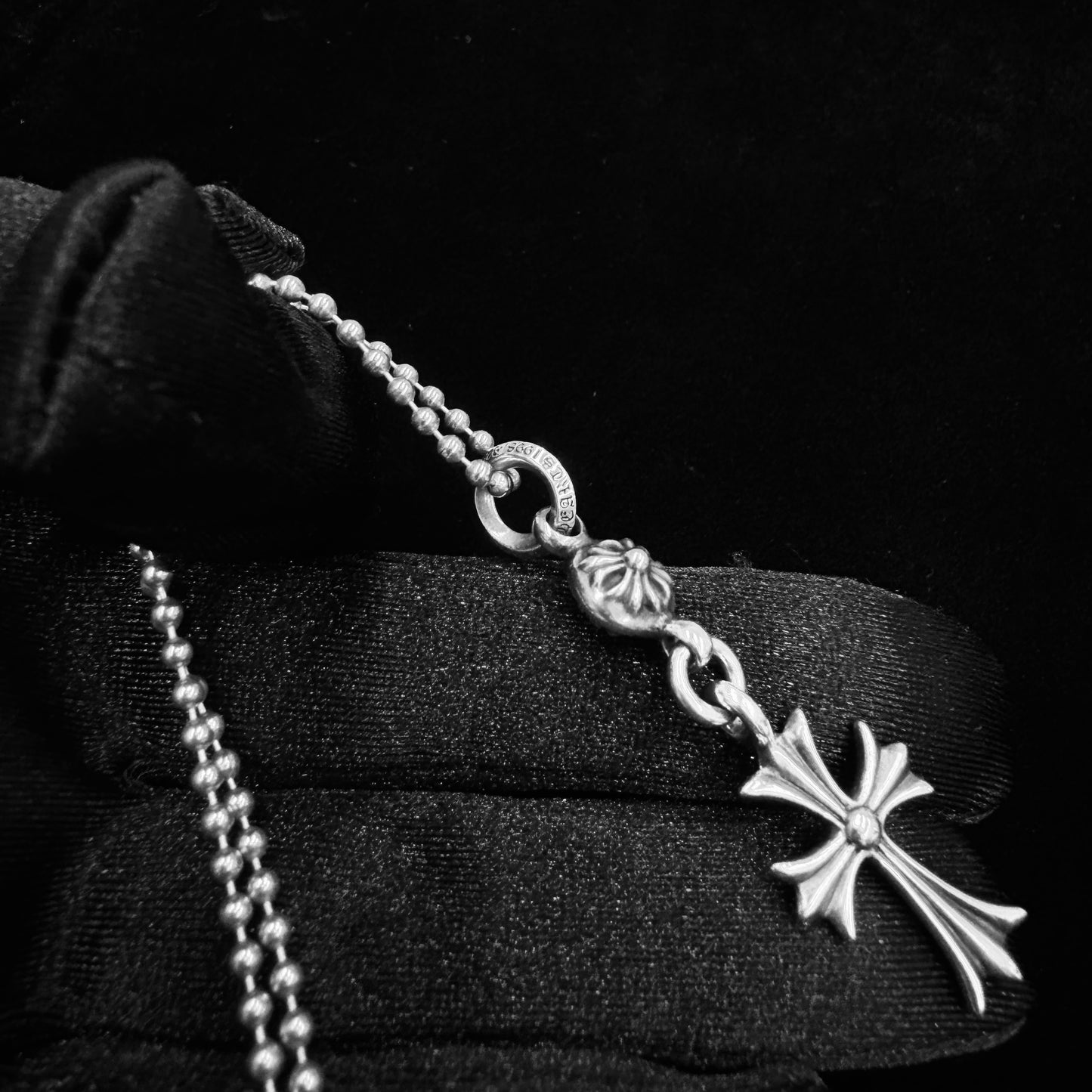 Chrome Hearts 1 Ball Tiny Cross With Ball Chain 項鏈