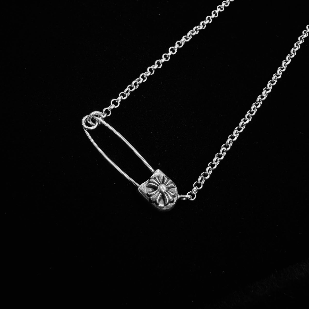 Chrome Hearts Safety Pin Roll Chain Necklace 50cm 別針鏈