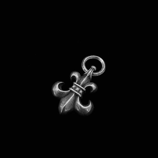 Chrome Hearts Fleur Pendant 吊墜