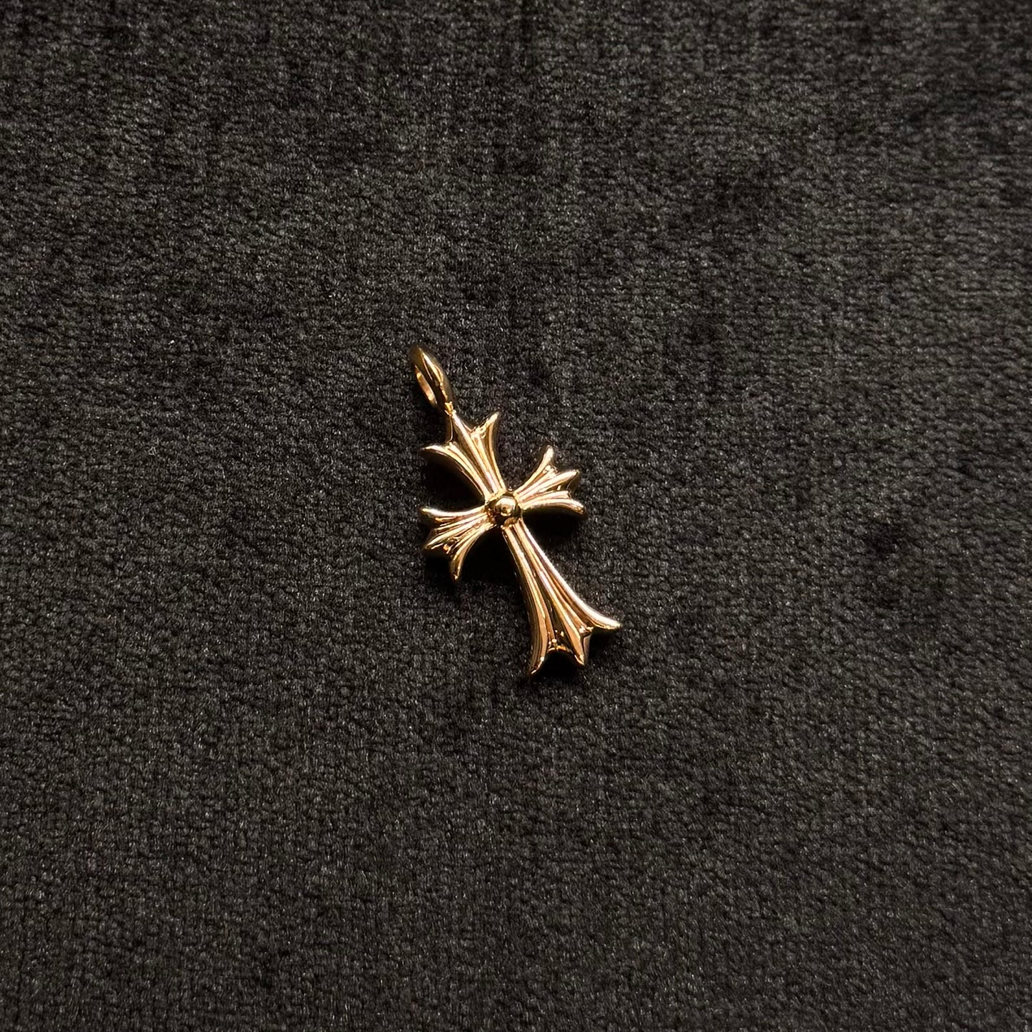 Chrome Hearts Tiny Cross 22K Gold Pendant White Diamond 白鑽十字 吊墜